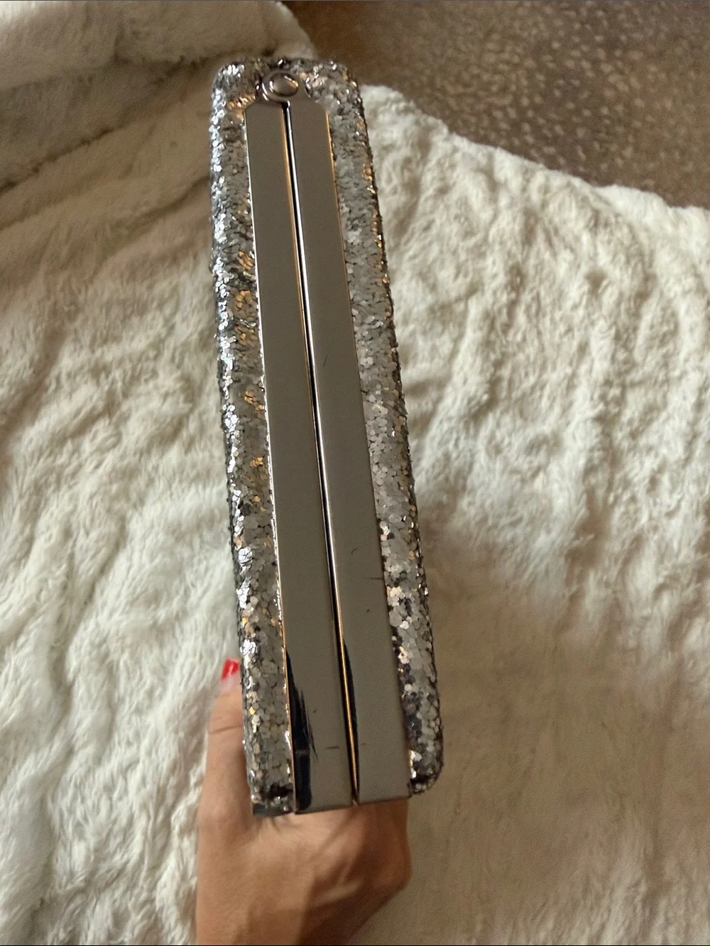 KATE SPADE Emanuelle Evening Belles PXRU4812 Silver Glitter Bow Crossbody Clutch